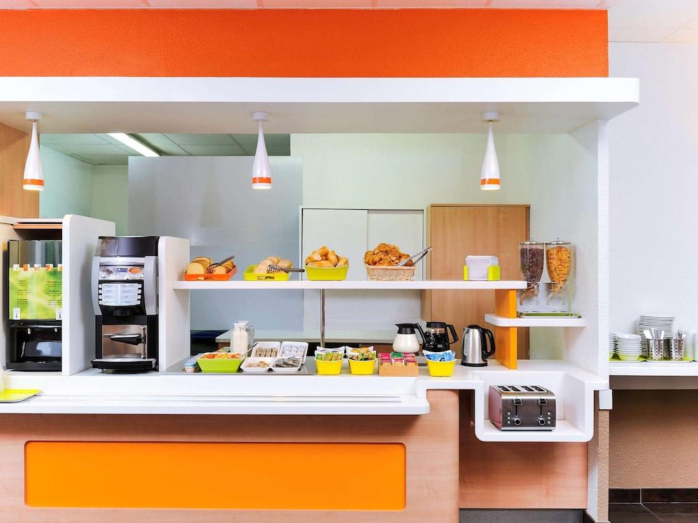 Ibis Budget Lille Gares Vieux-Lilla Esterno foto