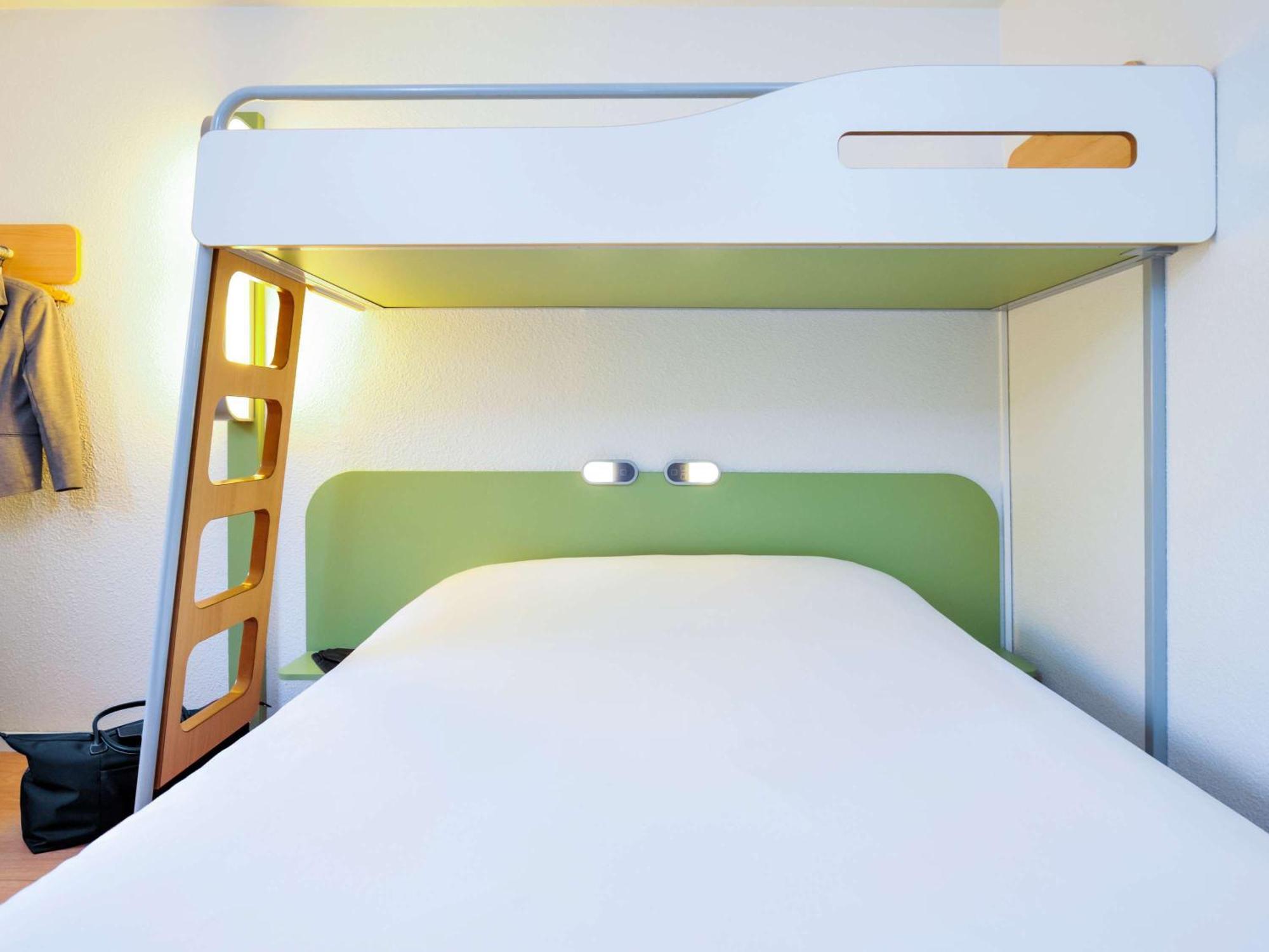 Ibis Budget Lille Gares Vieux-Lilla Esterno foto