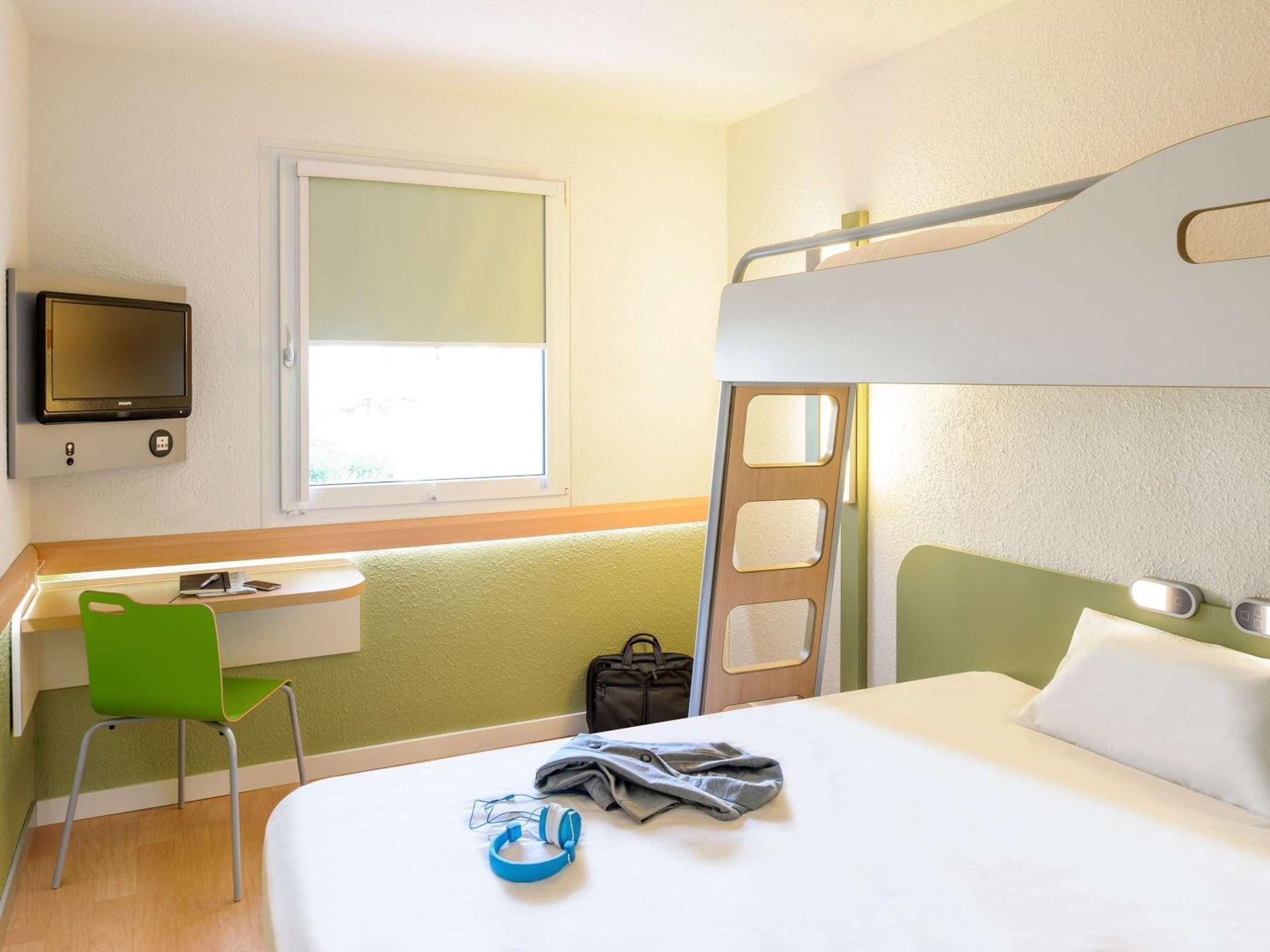 Ibis Budget Lille Gares Vieux-Lilla Esterno foto