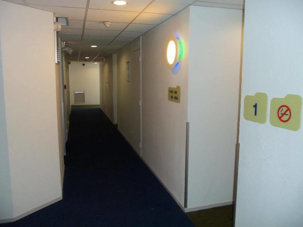 Ibis Budget Lille Gares Vieux-Lilla Esterno foto